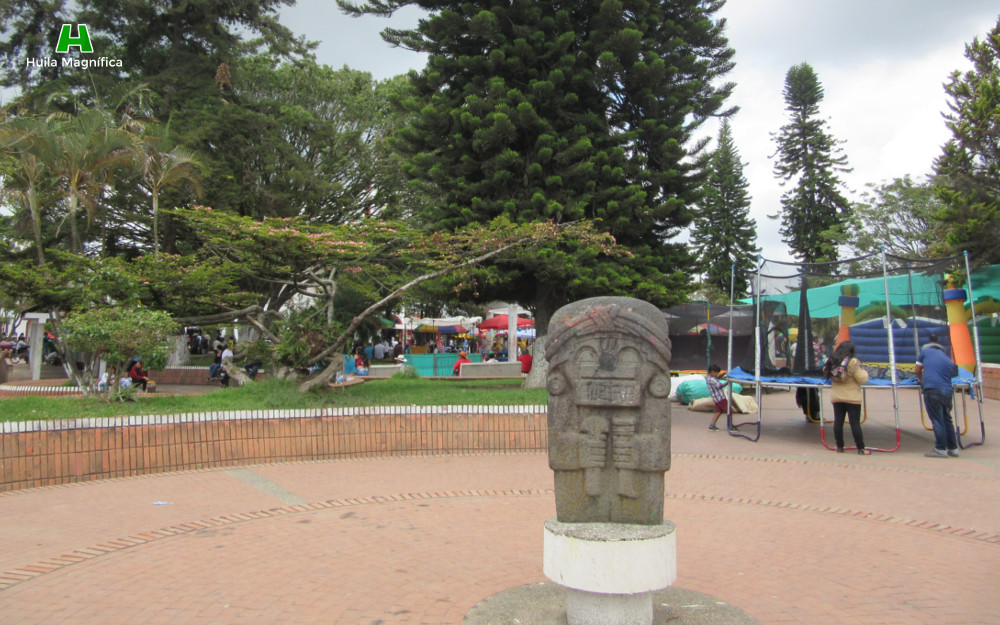 Pieza de Arte exhibida en el parque central del casco urbano del Municipio de Isnos